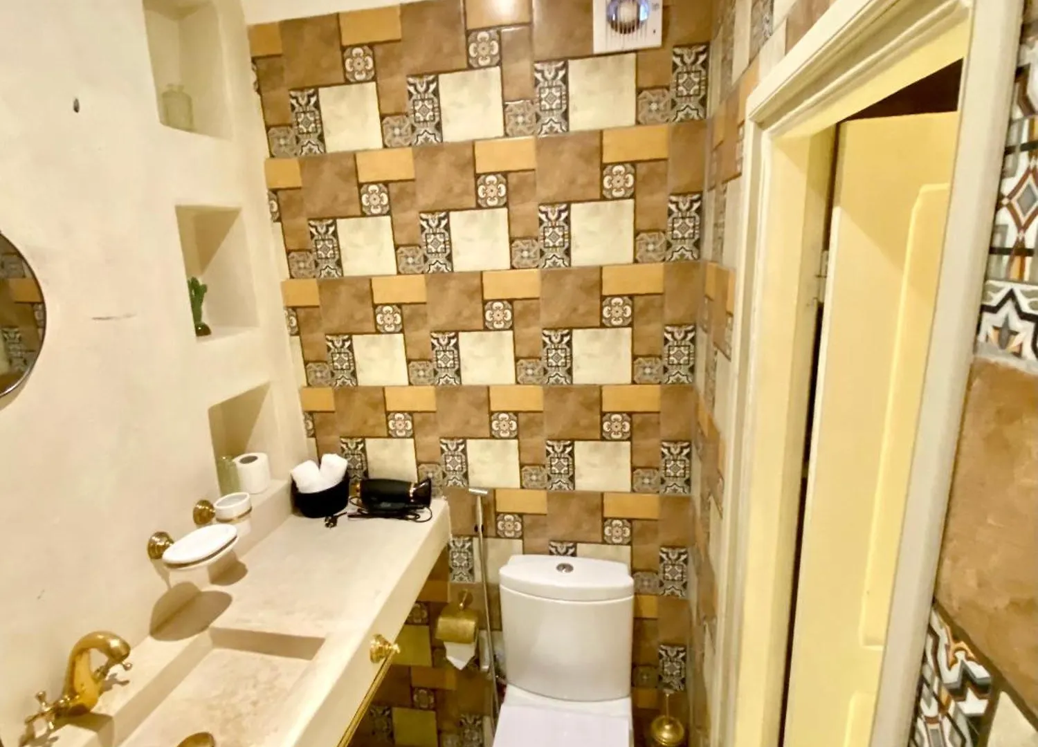 Riad Oum H&N B&B Marakeş Oda ve Kahvaltı